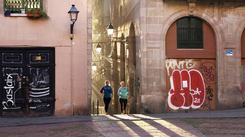 Navigating Barcelona: The Comprehensive Guide to Getting Around the City